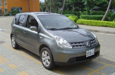 Grand Livina 4